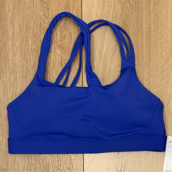 NWT Athleta Train Free Strappy Bra Size Medium in Borealis Blue - Picture 3 of 7